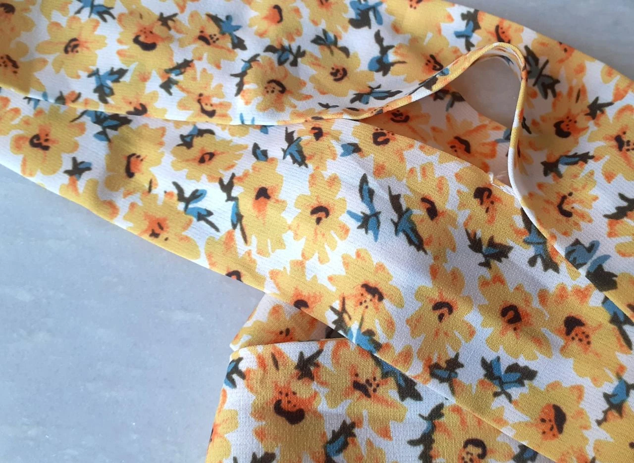 hair ribbon or scarf Lovisa yellow flowers – photo 2